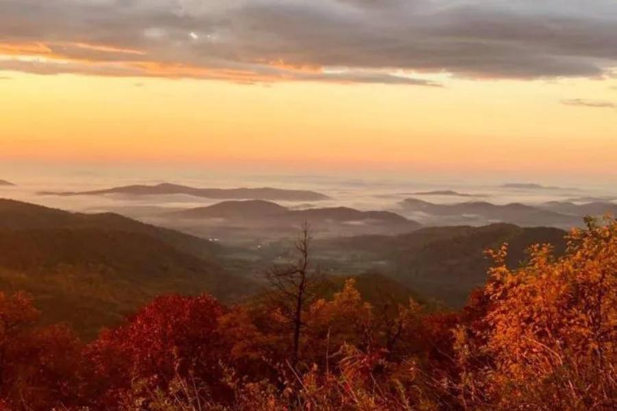 Sunset over Virginia mountains in Fall