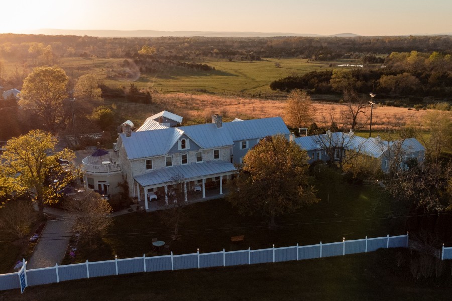 Overhead view of Virginia inn and countryside
