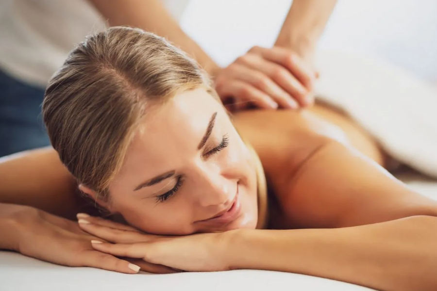 massage at a Virginia summer getaway in Shenandoah Valley