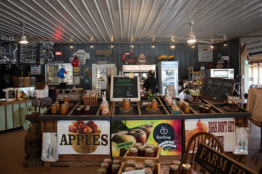 Mackintosh Farm market store